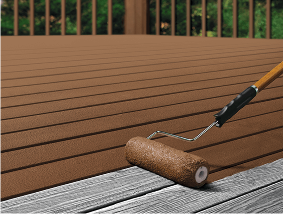 painting-a-deck-vs-staining